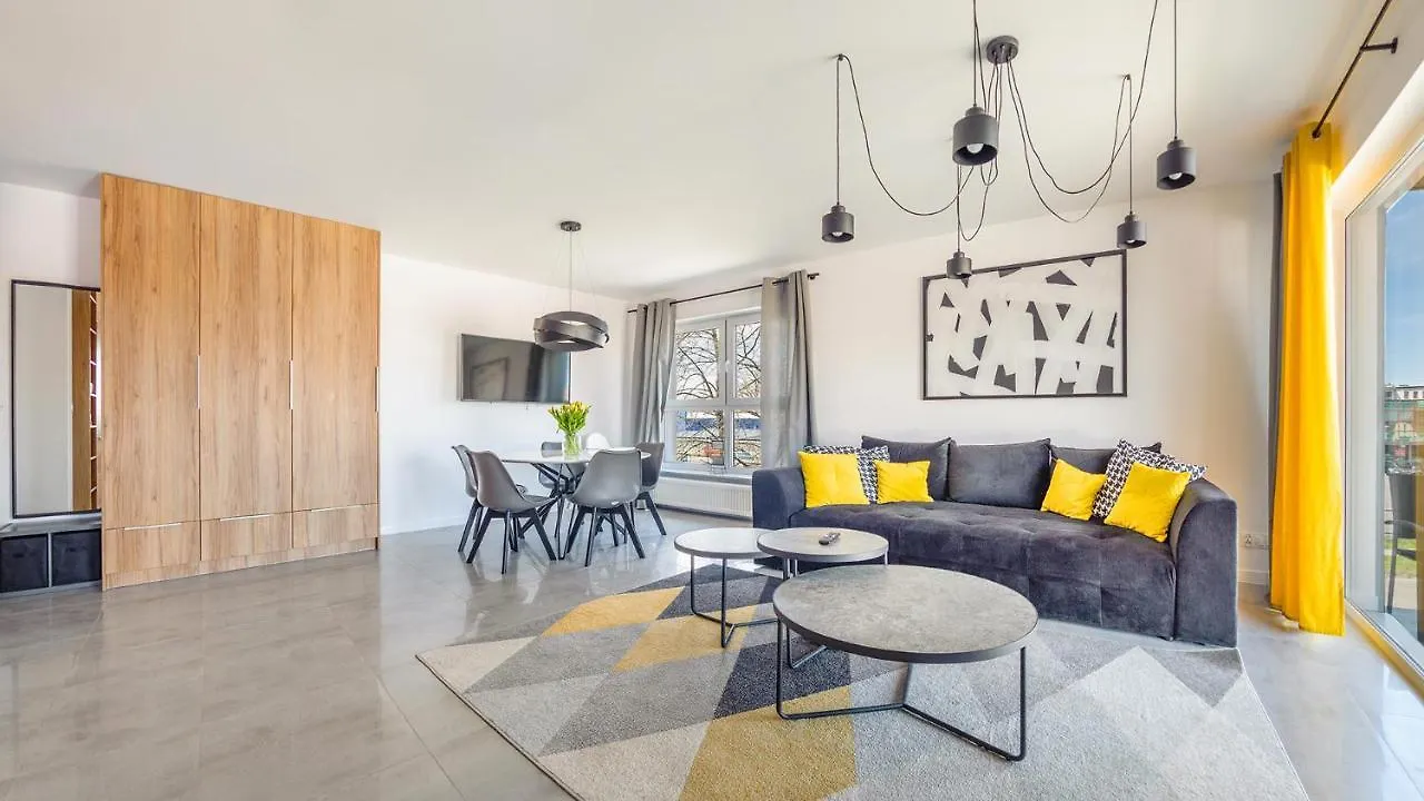 Apartament Yellow Z Parkingiem 18 C Perlowa Przystan - Holiday City Apartment Kolobrzeg 0*,  Poland